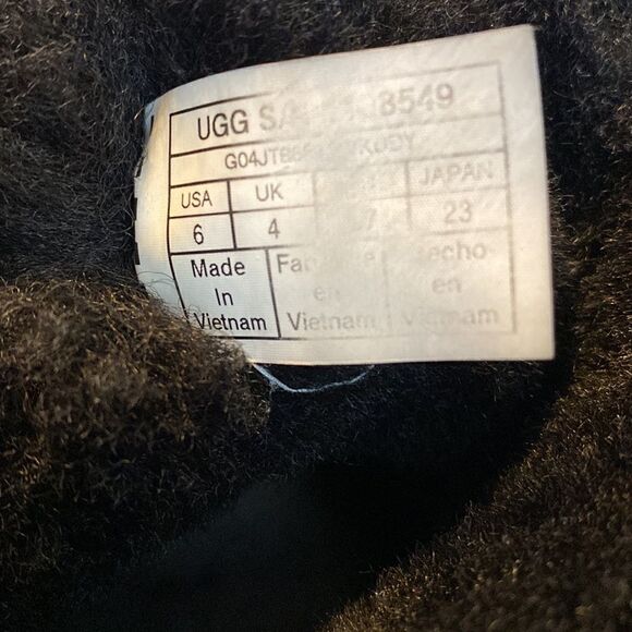 UGG Mini Bailey Boots  - Picture 7 of 7